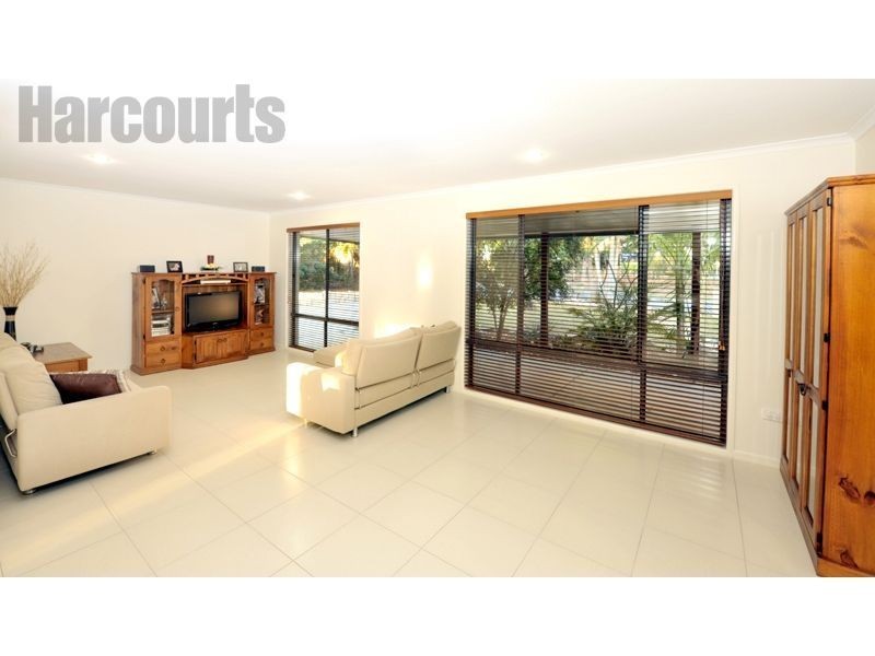 58 Birkin Rd, Bellbowrie QLD 4070