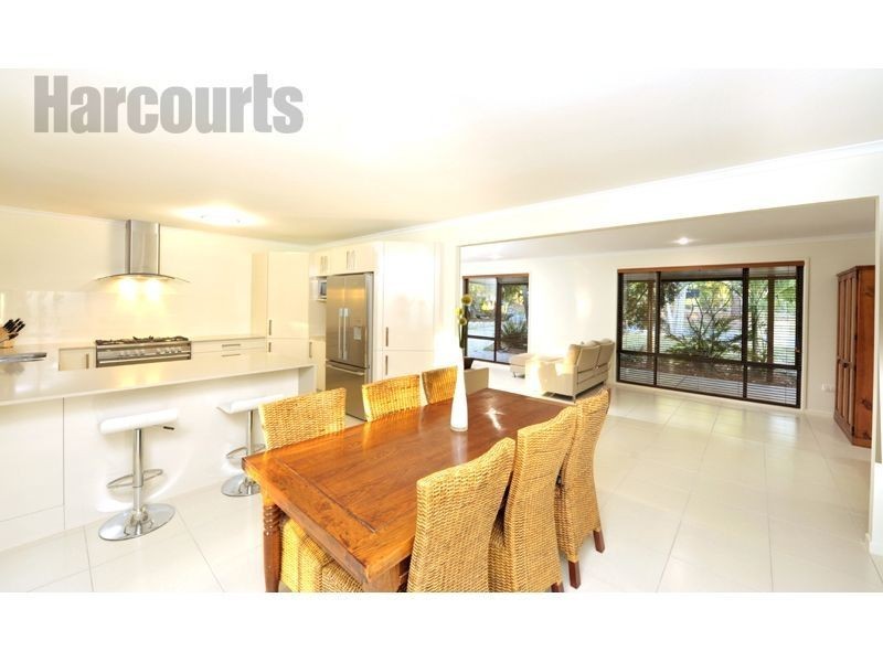 58 Birkin Rd, Bellbowrie QLD 4070