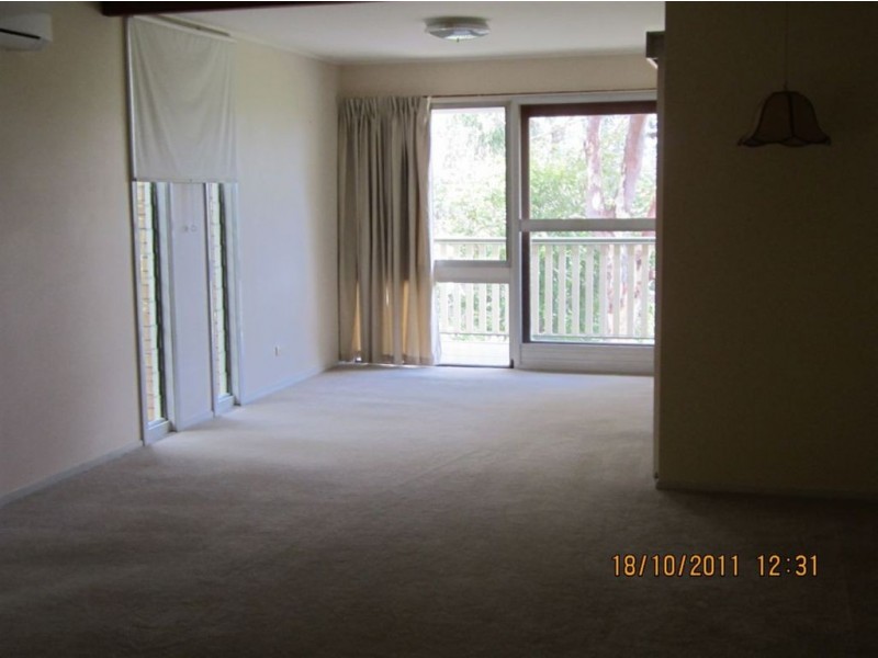 4 Gem Street, Kenmore QLD 4069