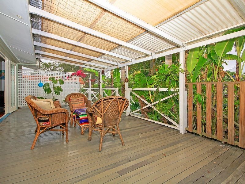 19 Edson Street, Kenmore QLD 4069