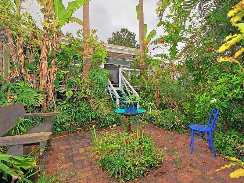 19 Edson Street, Kenmore QLD 4069