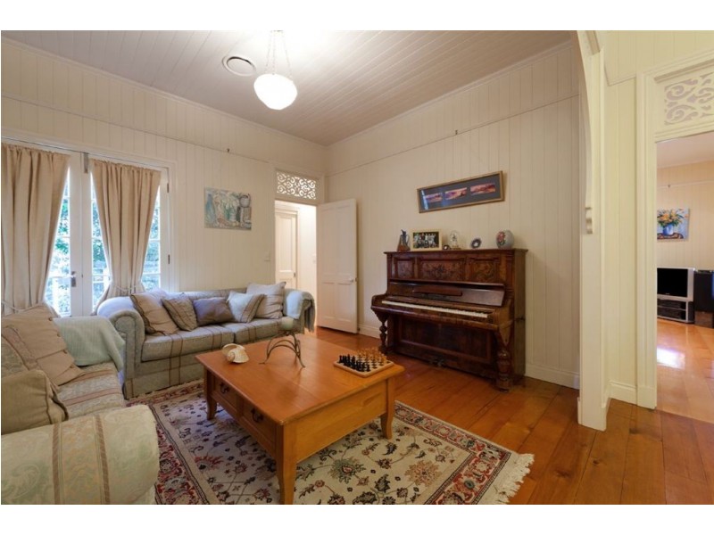 75 Goldsbrough Road, Taringa QLD 4068