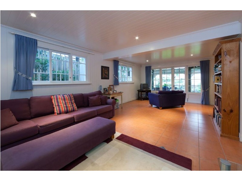 75 Goldsbrough Road, Taringa QLD 4068