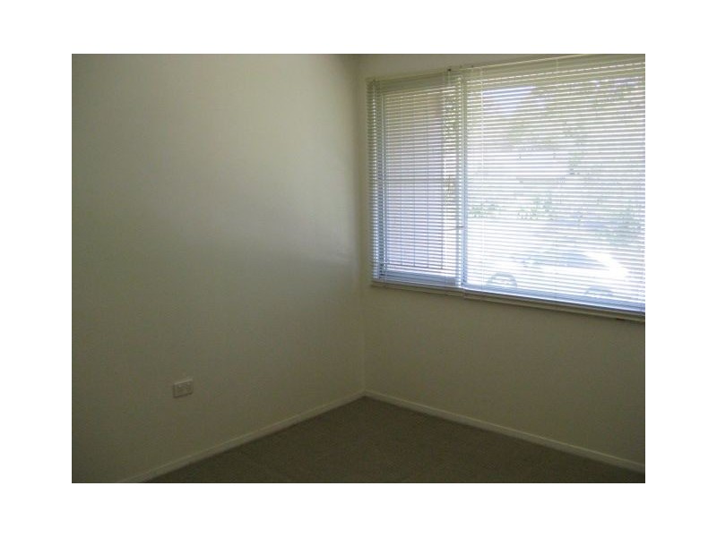 2 Whitian St, Chapel Hill QLD 4069