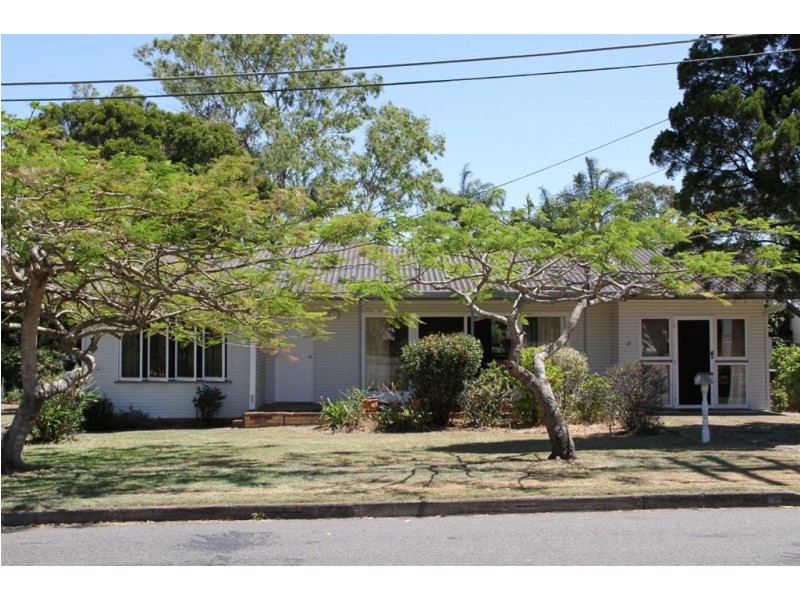 11 Gilruth Road, Kenmore QLD 4069