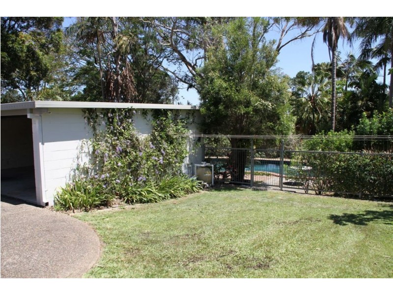 11 Gilruth Road, Kenmore QLD 4069