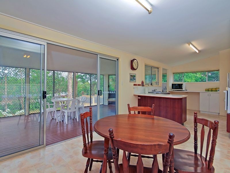 22 Kenmore Road, Kenmore QLD 4069
