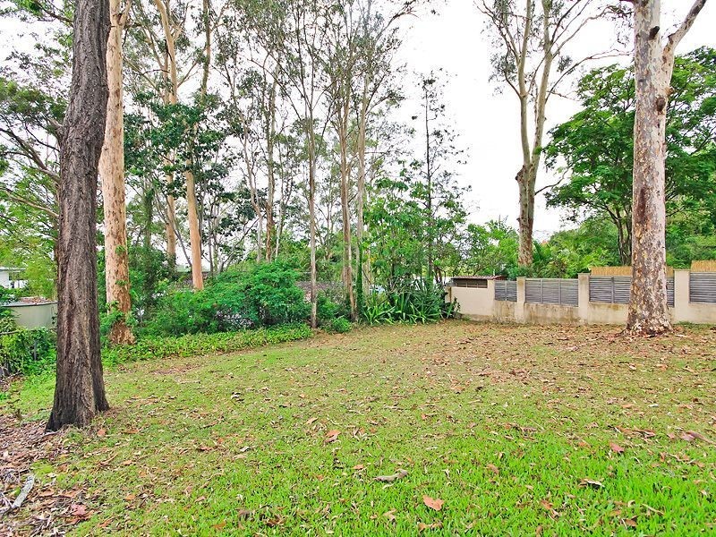 22 Kenmore Road, Kenmore QLD 4069