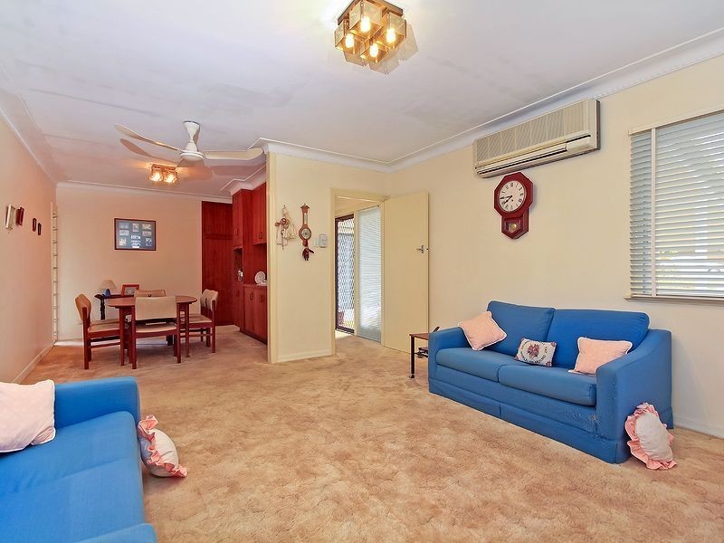 22 Kenmore Road, Kenmore QLD 4069