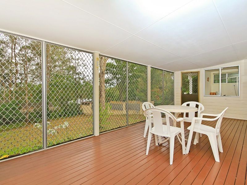 22 Kenmore Road, Kenmore QLD 4069