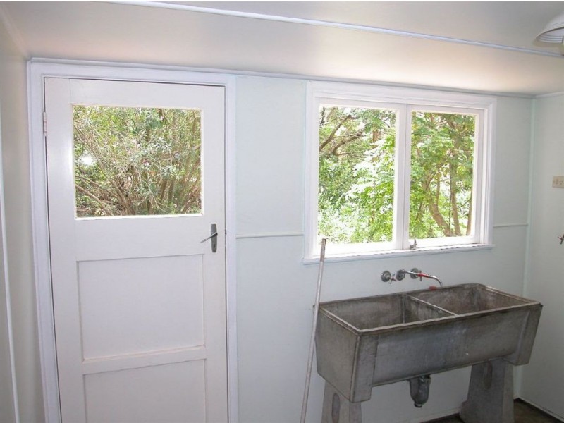30 Gilruth Road, Kenmore QLD 4069