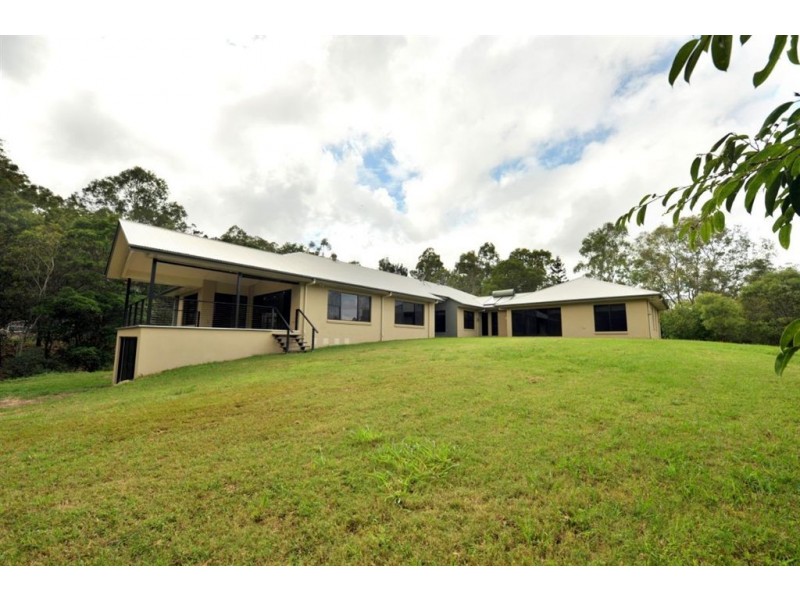 61 Airlie Road, Pullenvale QLD 4069