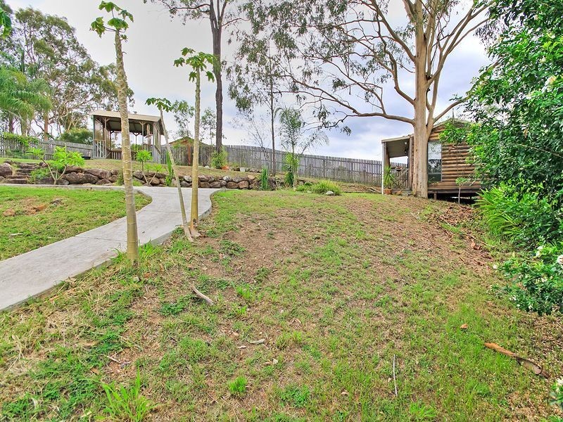 9 Illabo Court, Karana Downs QLD 4306