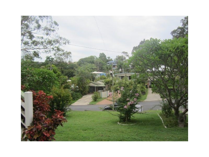 10 Noreen Street, Chapel Hill QLD 4069