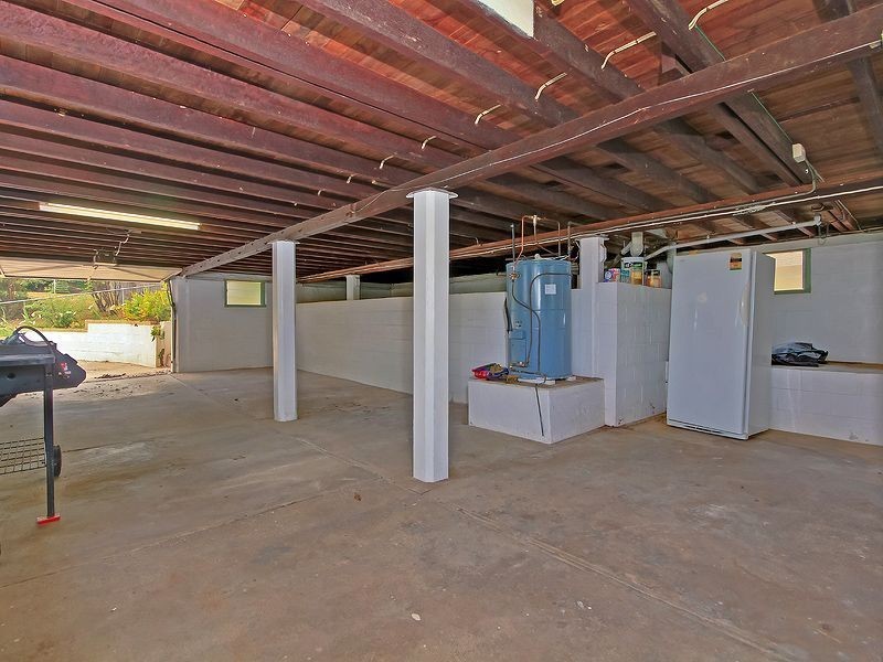 10 Noreen Street, Chapel Hill QLD 4069