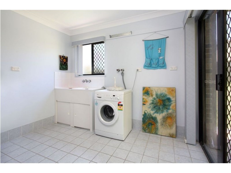 5 Pioneer Crescent, Bellbowrie QLD 4070