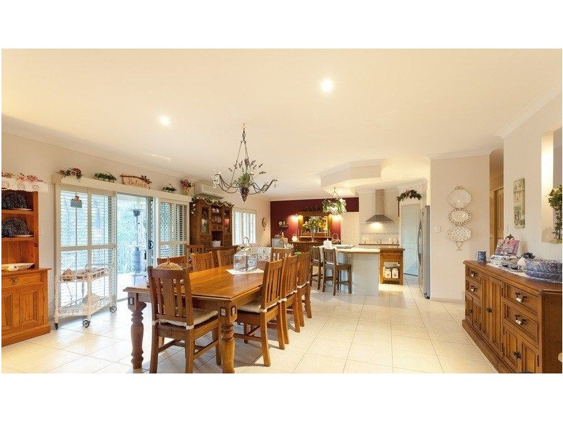 198 Red cedar Road, Pullenvale QLD 4069