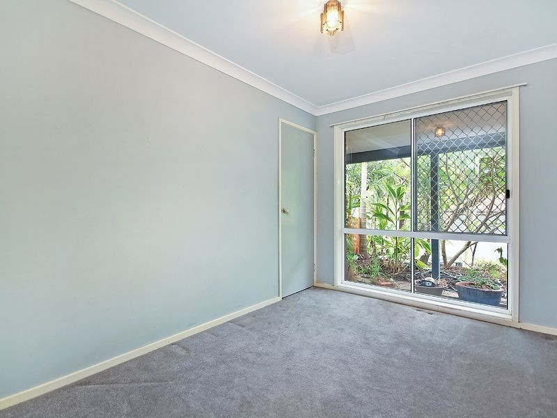 17 Nankoor Street, Chapel Hill QLD 4069