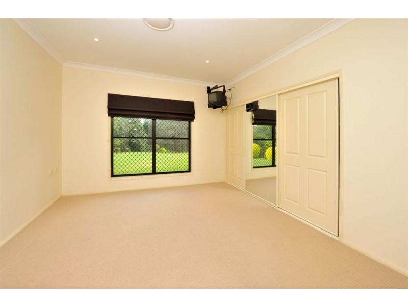 61 Airlie Road, Pullenvale QLD 4069