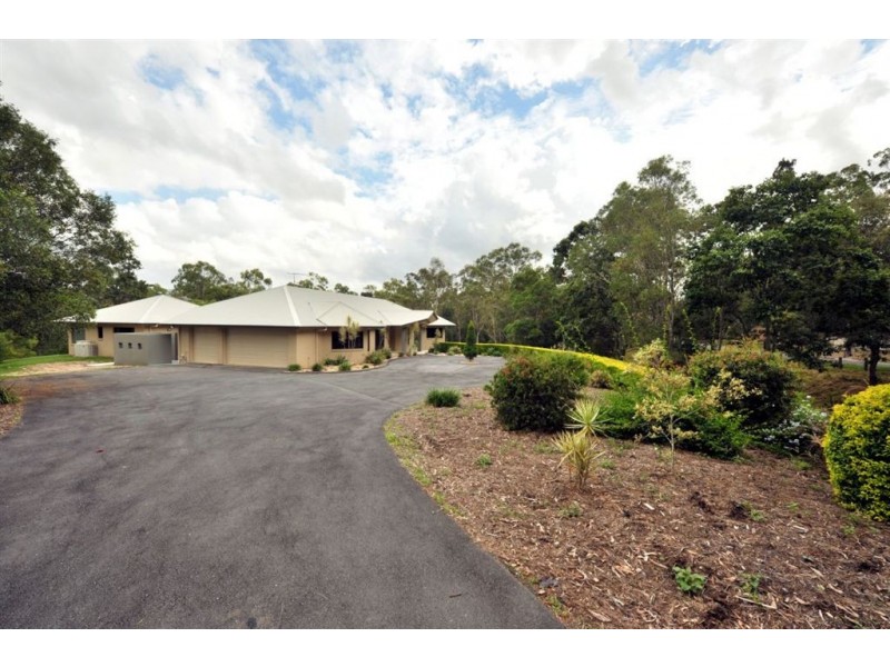 61 Airlie Road, Pullenvale QLD 4069