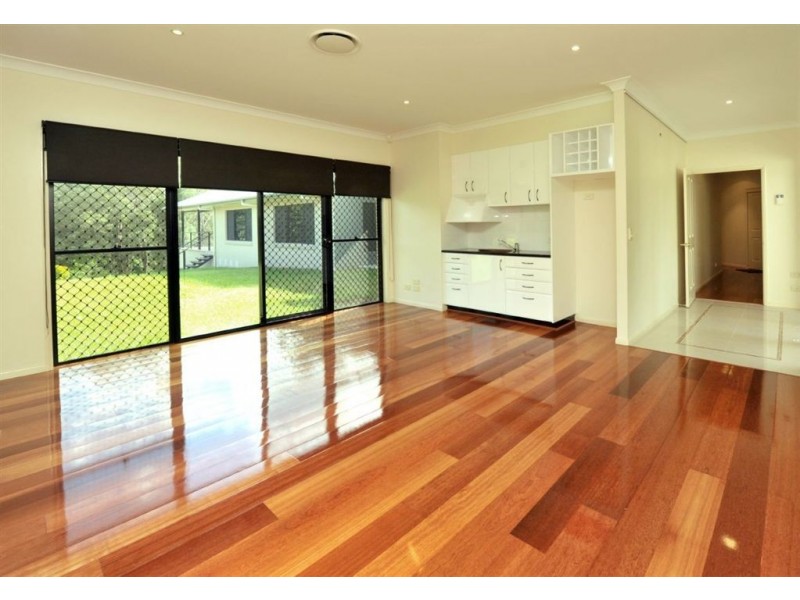 61 Airlie Road, Pullenvale QLD 4069
