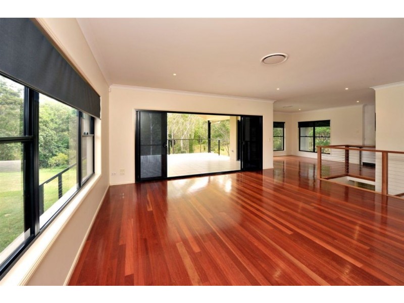61 Airlie Road, Pullenvale QLD 4069