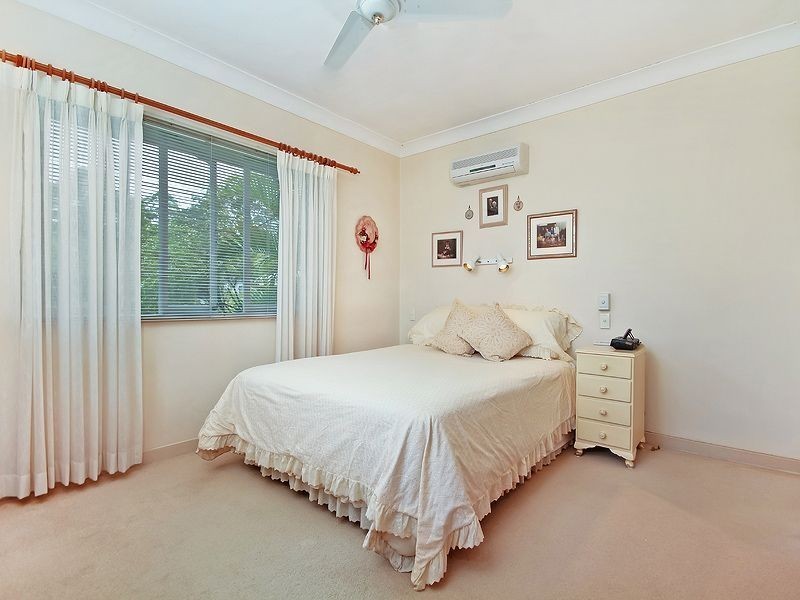 14 Noreen Street, Chapel Hill QLD 4069