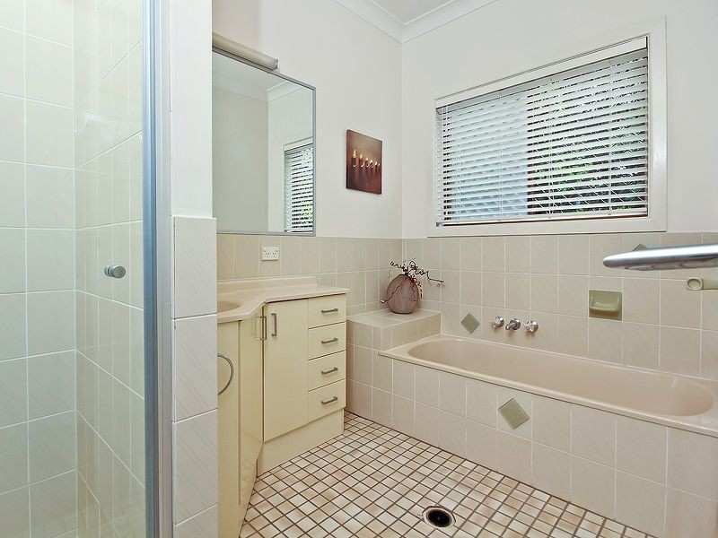 21 Mirbelia Street, Kenmore QLD 4069