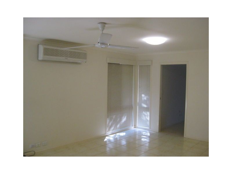 9 Diamantina st, Chapel Hill QLD 4069