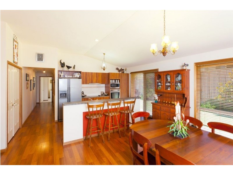 209 Gibson Crescent, Bellbowrie QLD 4070