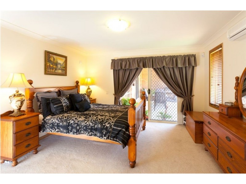 209 Gibson Crescent, Bellbowrie QLD 4070