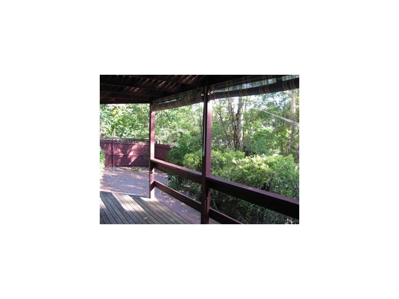 21 Praeger Street, Chapel Hill QLD 4069