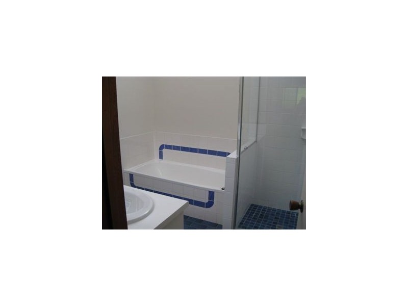 21 Praeger Street, Chapel Hill QLD 4069