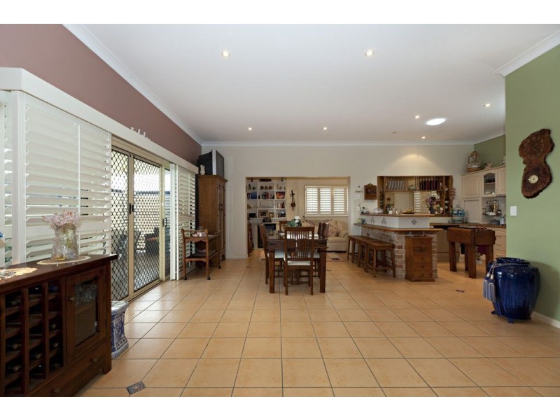 61 Beaufort Crescent, Moggill QLD 4070