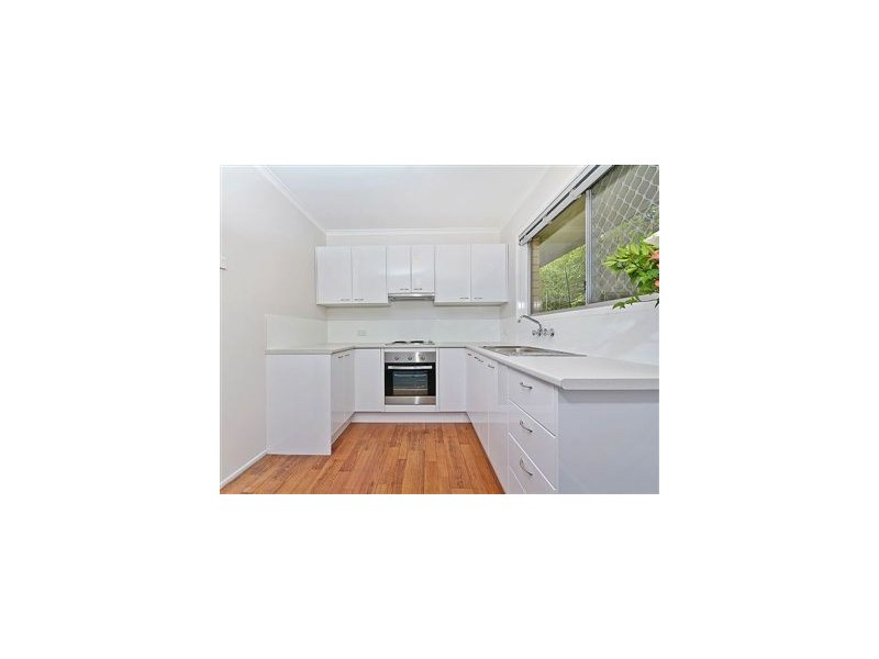 8 Lant street, Chapel Hill QLD 4069