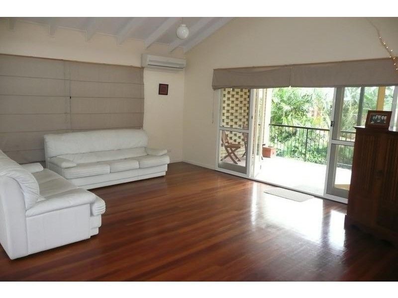 186 Burbong Street, Chapel Hill QLD 4069