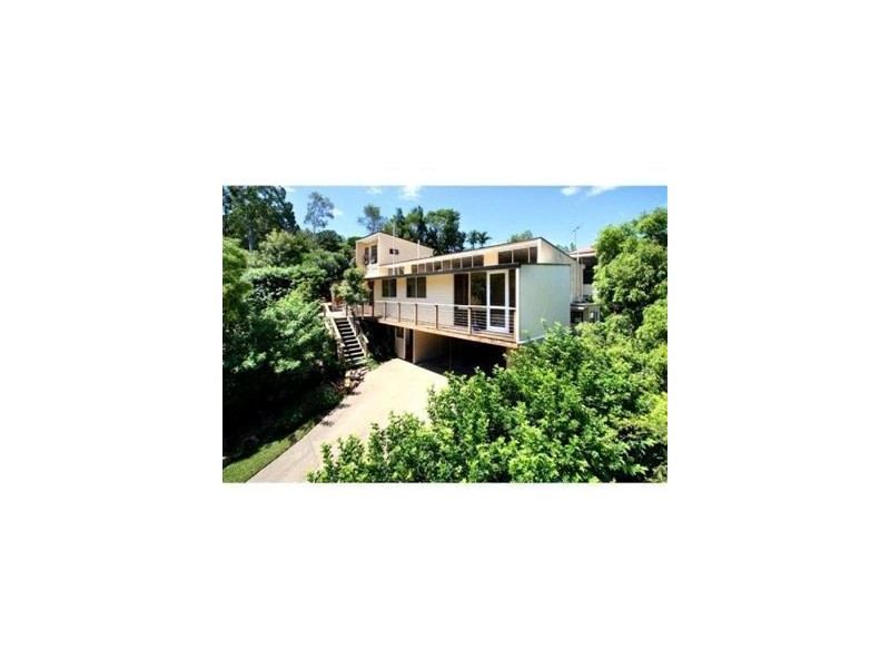 3 Cabramurra Street, Chapel Hill QLD 4069