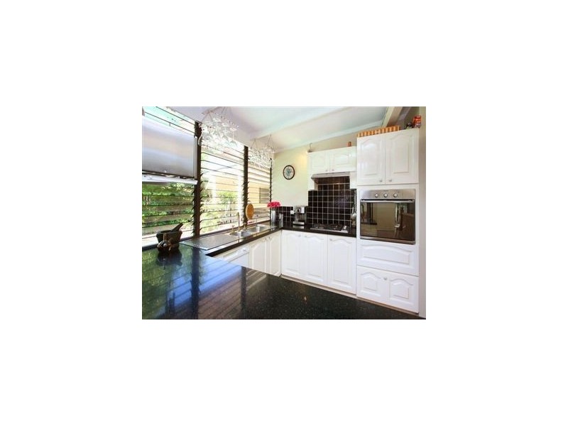 3 Cabramurra Street, Chapel Hill QLD 4069