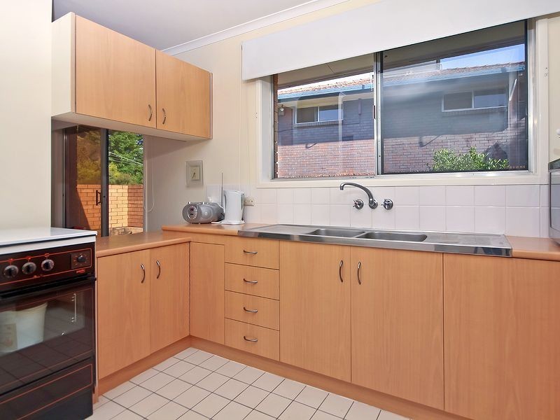 11 Cassandra Street, Chapel Hill QLD 4069