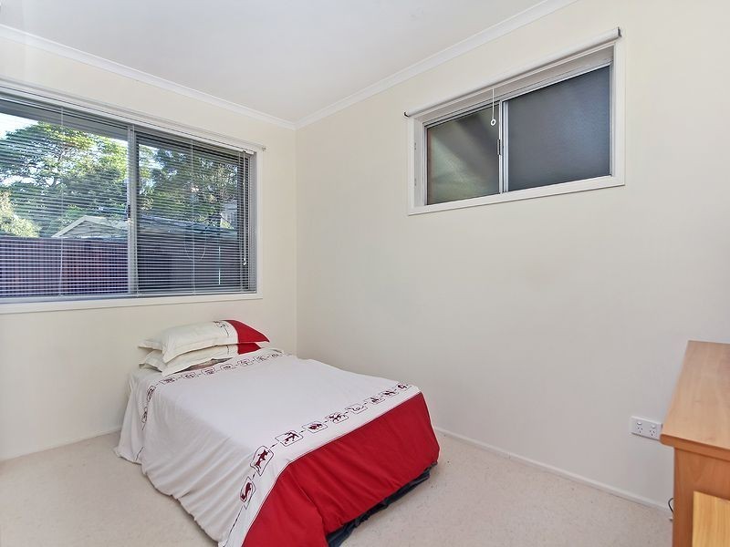 11 Cassandra Street, Chapel Hill QLD 4069