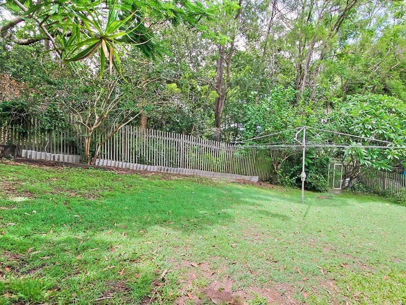 14 Noreen Street, Chapel Hill QLD 4069