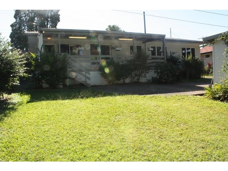 11 Gilruth Road, Kenmore QLD 4069