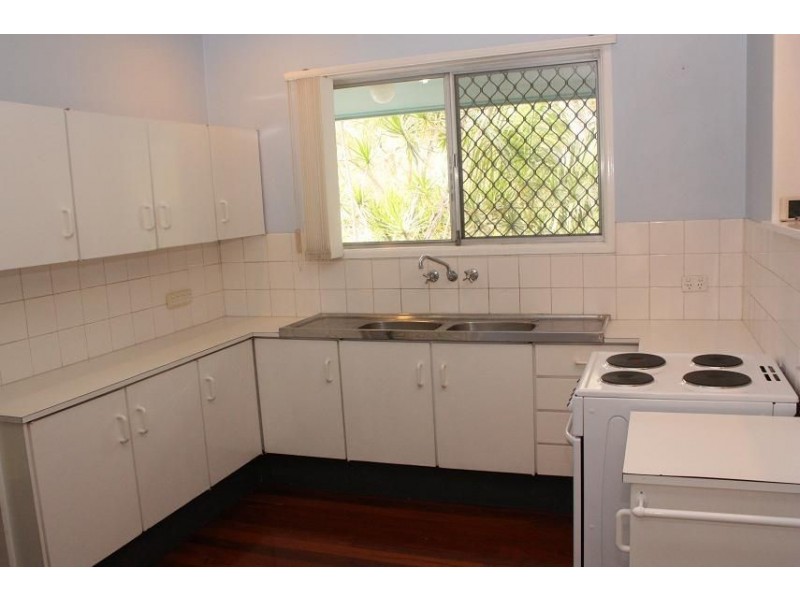 8 Fig Tree Pocket Road, Chapel Hill QLD 4069
