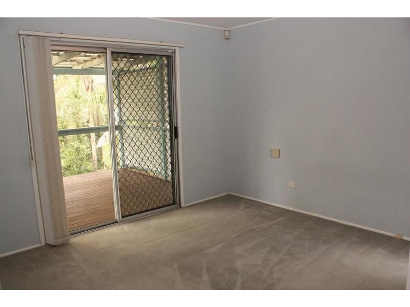 8 Fig Tree Pocket Road, Chapel Hill QLD 4069