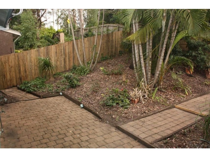8 Fig Tree Pocket Road, Chapel Hill QLD 4069