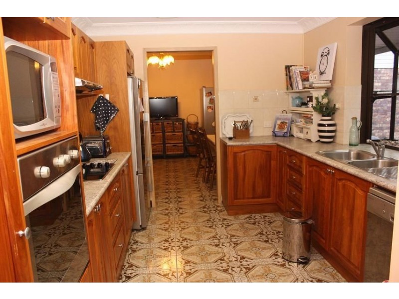 3 Nauria Street, Fig Tree Pocket QLD 4069