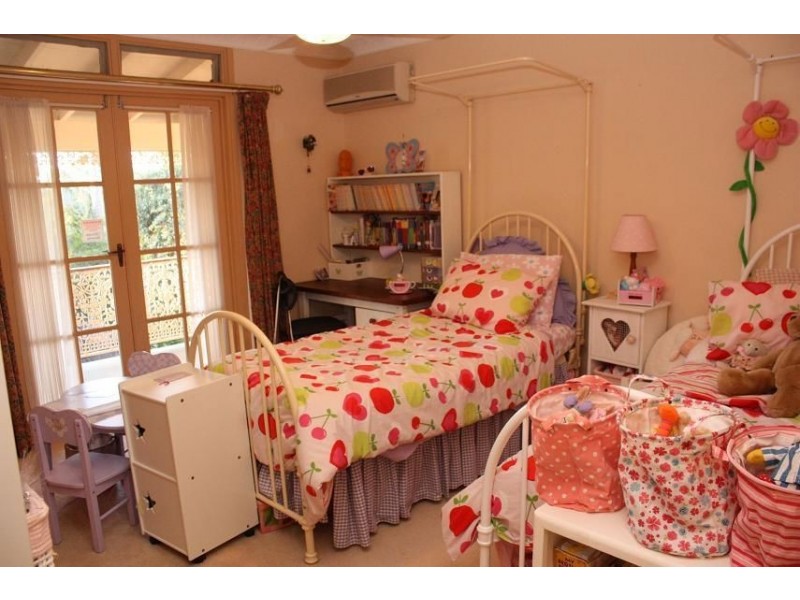 3 Nauria Street, Fig Tree Pocket QLD 4069