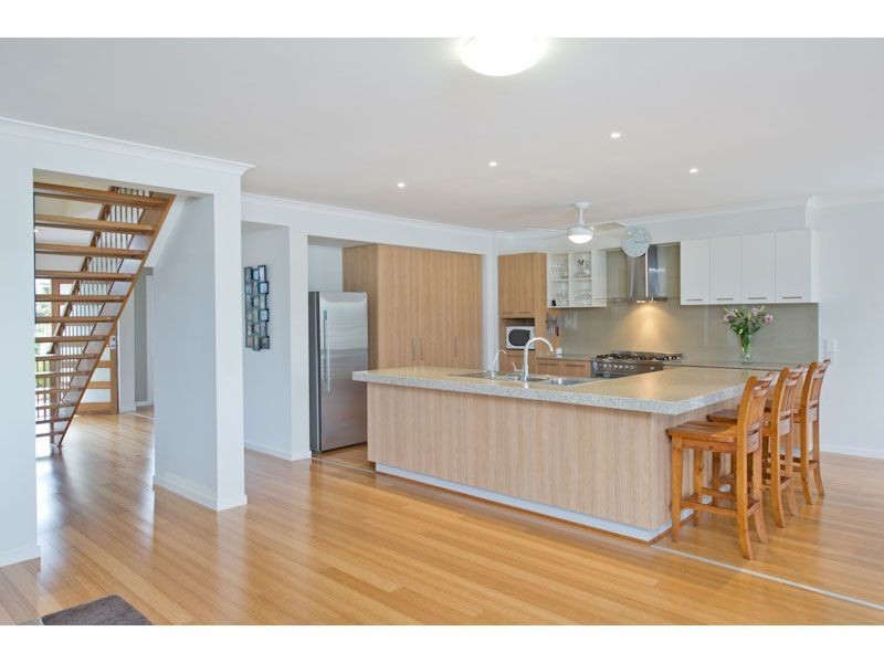 12 Frederick Street, Moggill QLD 4070