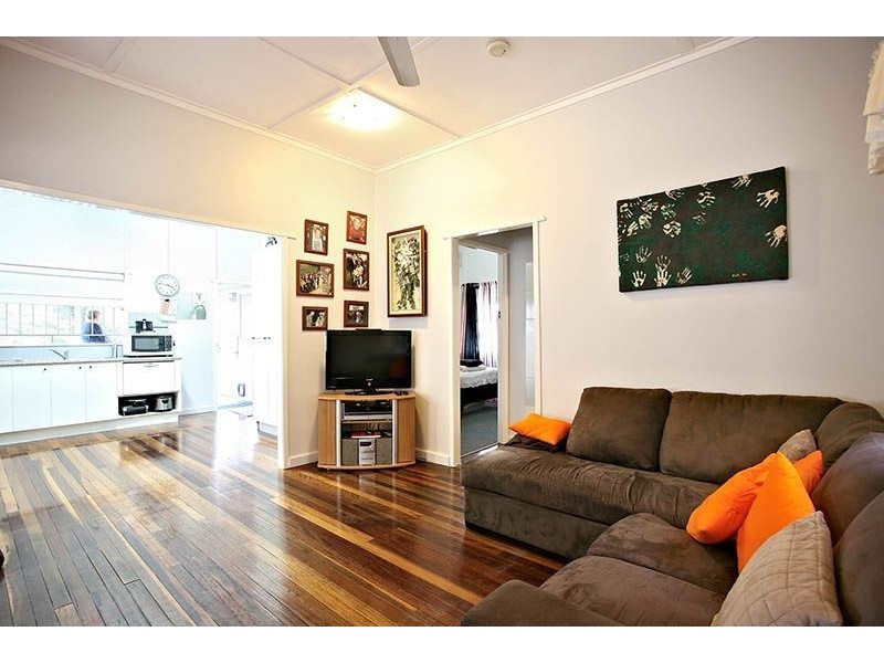 1074 Moggill Road, Kenmore QLD 4069