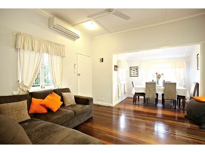 1074 Moggill Road, Kenmore QLD 4069